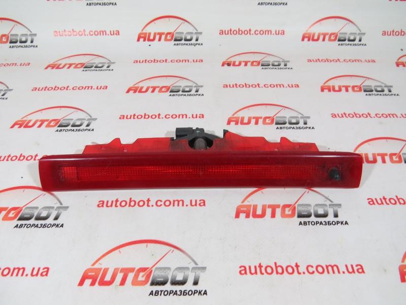 Заказать на RENAULT Clio III (BR, CR, KR) Дополнительный стоп-сигнал задний