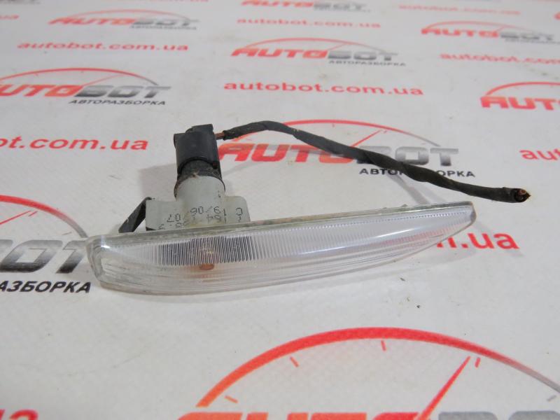 Заказать на BMW 7 Series E65/E66/E67/E68 Поворотник крыла правый