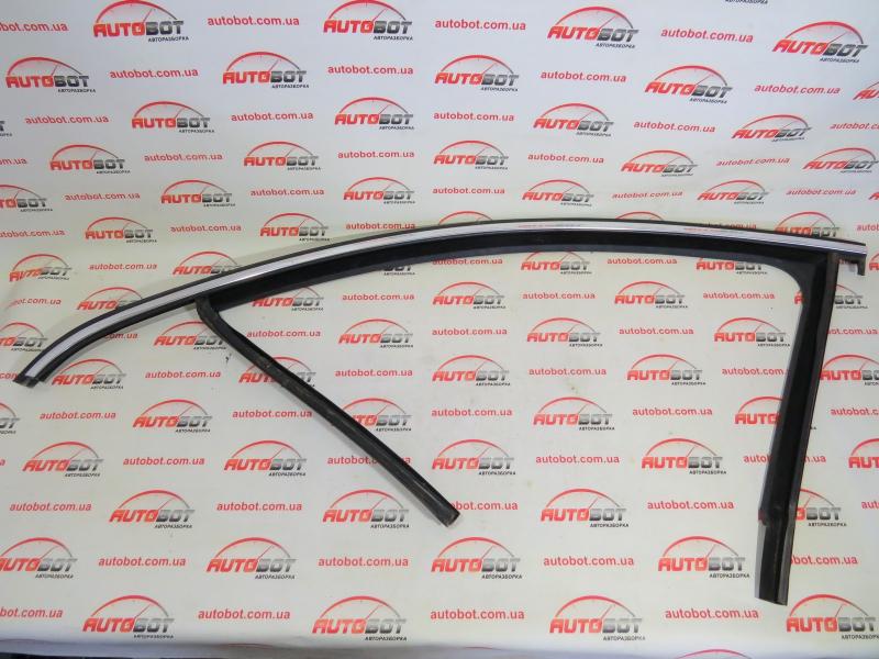 Заказать на VOLKSWAGEN Passat B7 (362, 365) Уплотнитель стекла двери передней левой