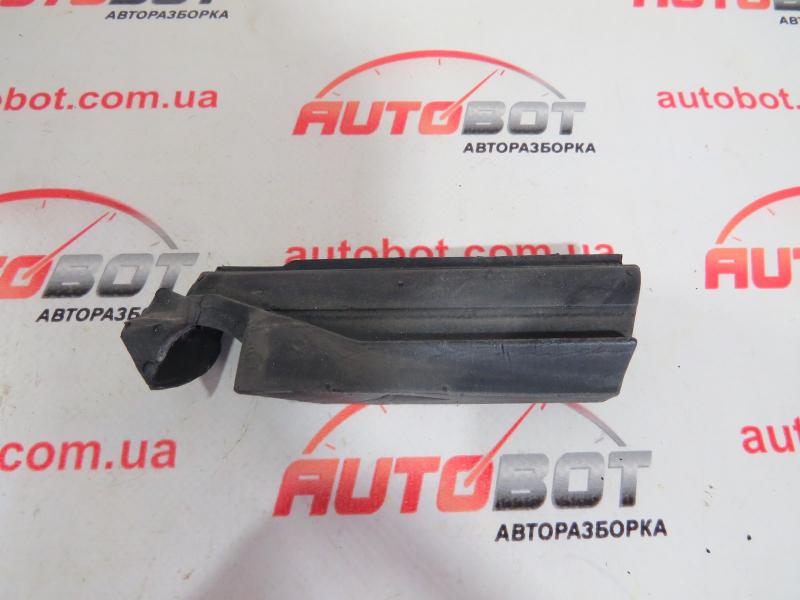 Заказать на VOLKSWAGEN Passat B7 (362, 365) Изоляционная вставка двери передней левой