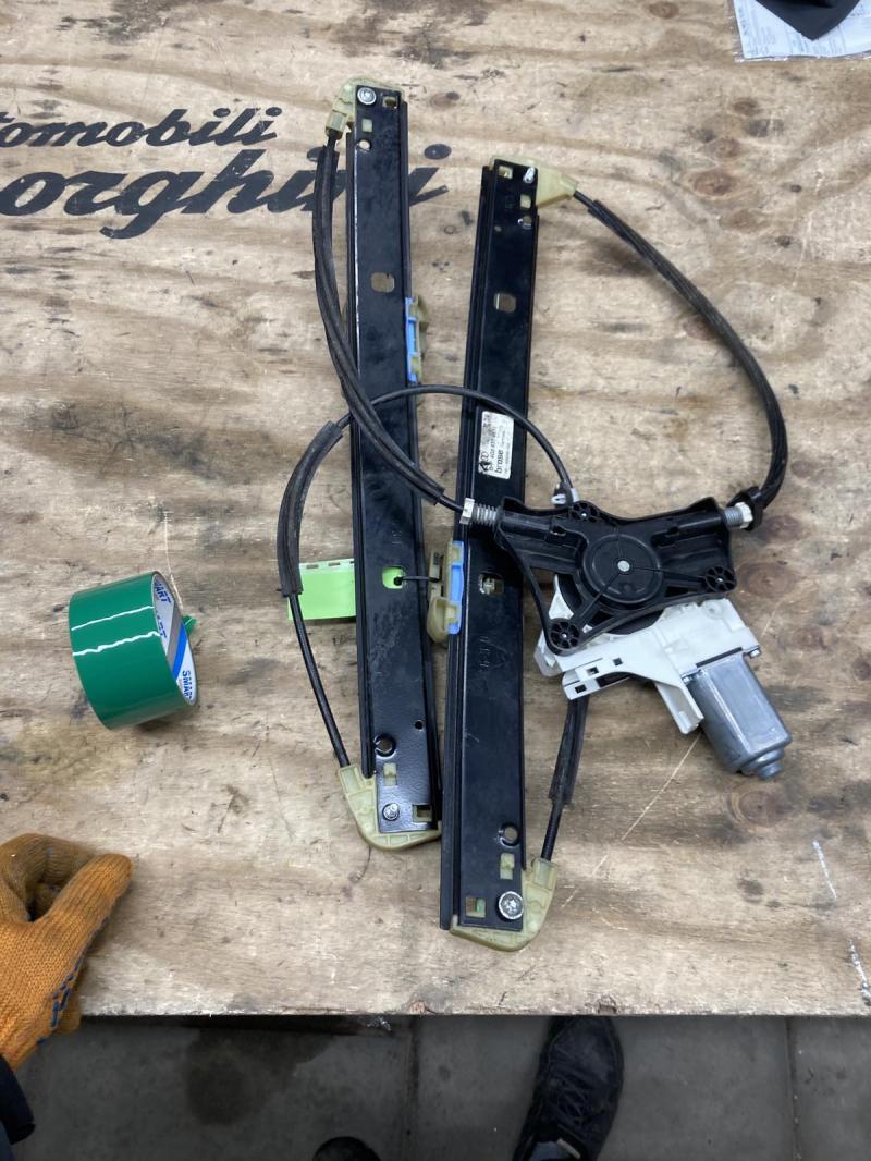 Заказать на AUDI A6 Allroad Quattro C7 (4GH) Механизм стеклоподъемника переднего левого