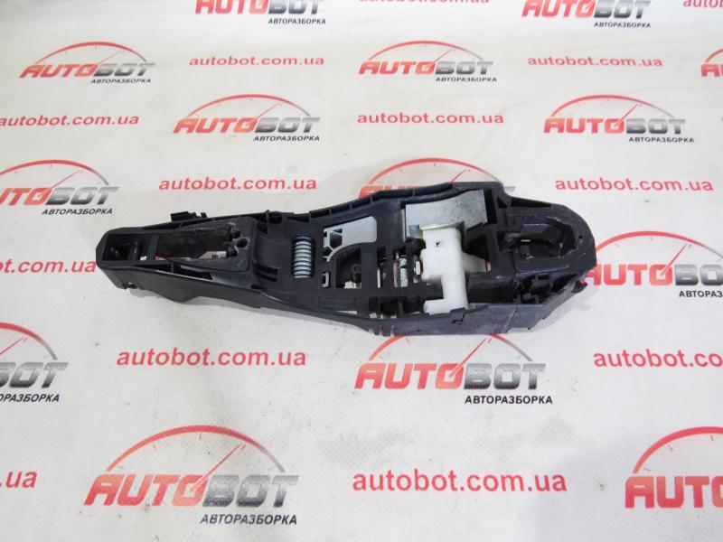 Заказать на CITROEN DS4 Кронштейн ручки двери передней правой