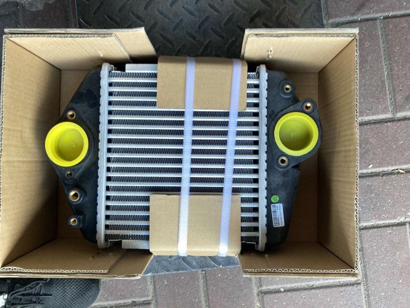 MAZDA 6 II (GH, GZ) Радіатор інтеркулер (RF8G13565A) Замовити для MAZDA 6 II (GH, GZ) Радіатор інтеркулер