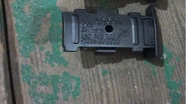 Заказать на AUDI A8 D5 (5H) Колпачок в передний бампер