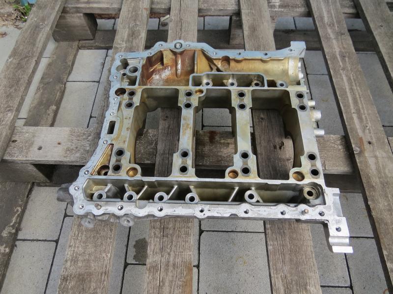 Замовити для AUDI A4 B7 (8EC, 8ED) Нижня частина блоку двигуна