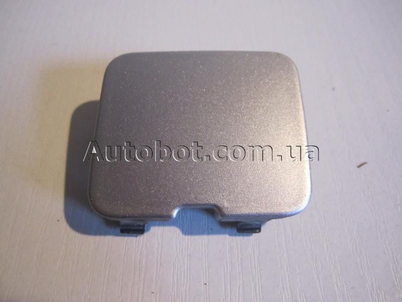 Заказать на RENAULT Scenic III (JZ0) Заглушка буксировочного крюка