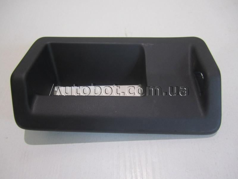 Заказать на В наличии! Детали кузова  Кожух ручки сдвижной двери