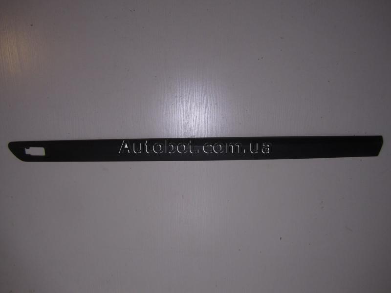 Заказать на VOLVO XC90 I (P28) Внешний молдинг дверки передней