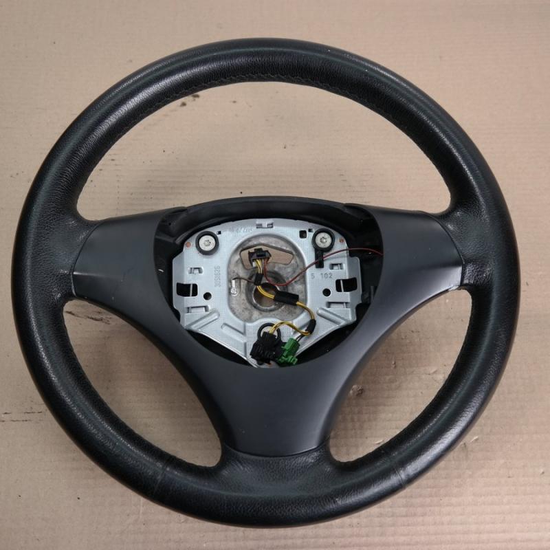 Заказать на BMW 1 Series E88 Рулевое колесо (руль)