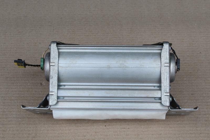 Заказать на BMW 1 Series E88 Подушка безопасности пассажира