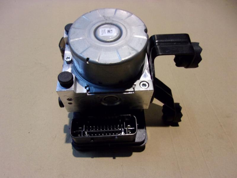 BMW 4 Series F32 Блок ABS (6887509 6887510) Замовити для BMW 4 Series F32 Блок ABS