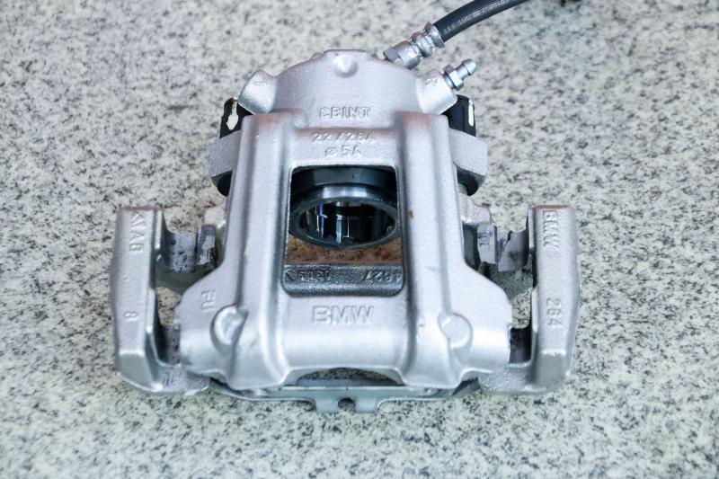 Заказать на BMW 2 Series F23 Суппорт тормозной передний правый