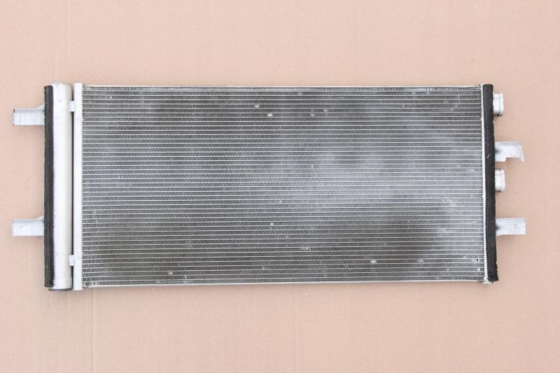 Заказать на BMW X2 F39 Радиатор кондиционера