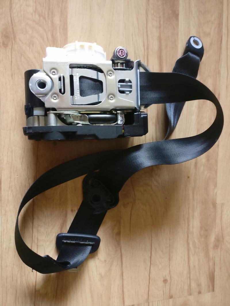 Заказать на AUDI Q8 I Ремень безопасности передний правый