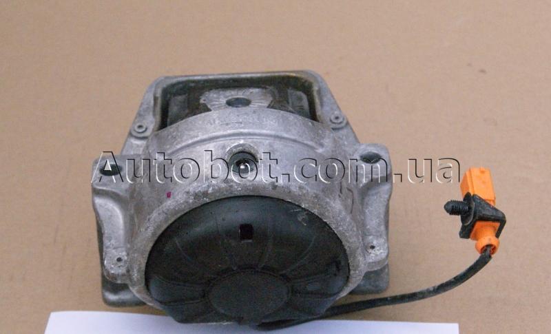 запчастини  Audi a4b8 фото