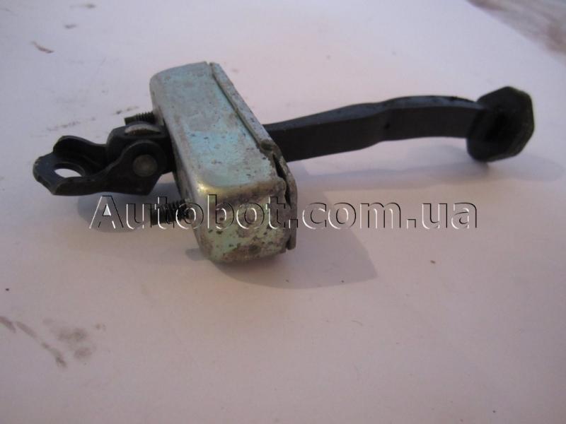 запчастини  Toyota avensis-t270 фото