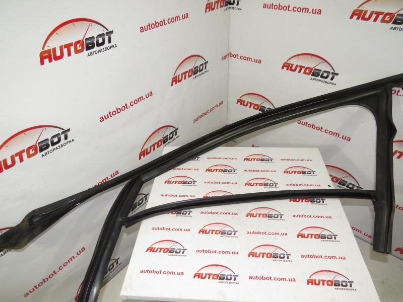 запчастини  Audi a84h фото