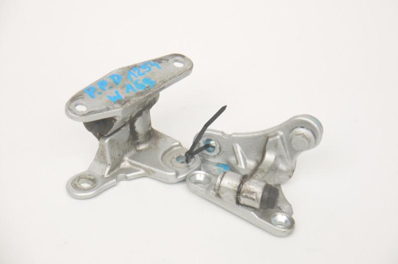 запчасти  Mercedes-benz a-class-w169 фото