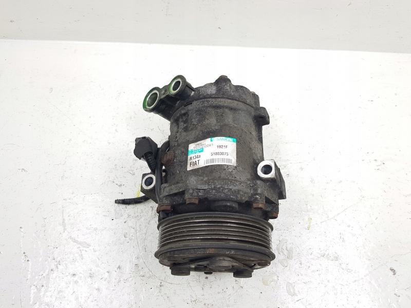 запчастини  Fiat grande-punto фото