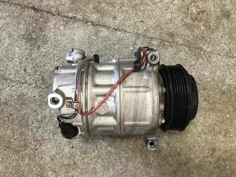 запчастини  Jaguar fpace фото