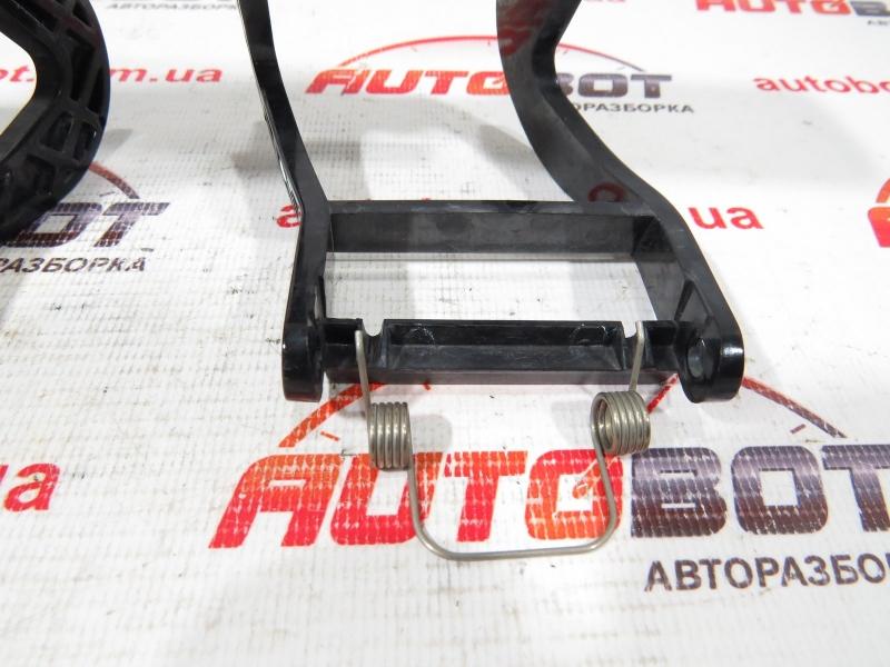 запчасти  Audi a84h фото