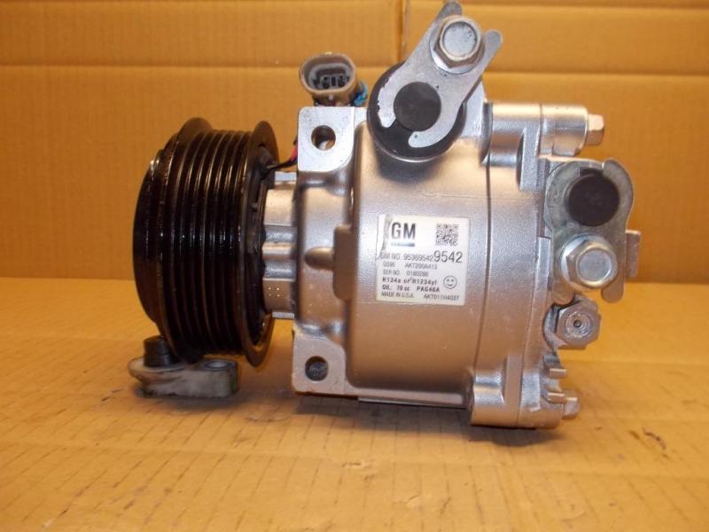 запчасти  Opel adam фото