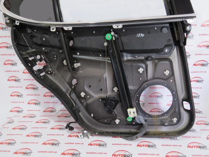 PANAMERA I (970) Внутрішня опорна плита дверки задньої правої запчастини  Porsche panamera фото