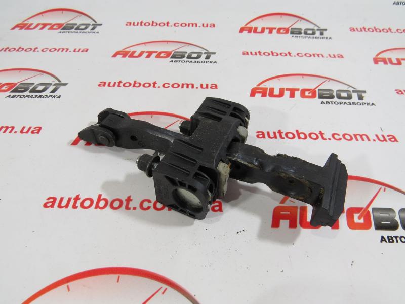 запчастини  Volvo s40-ii фото