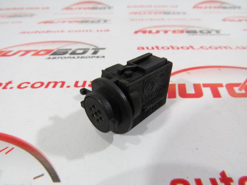 Датчик AUC запчастини  Bmw 5-series-e60 фото