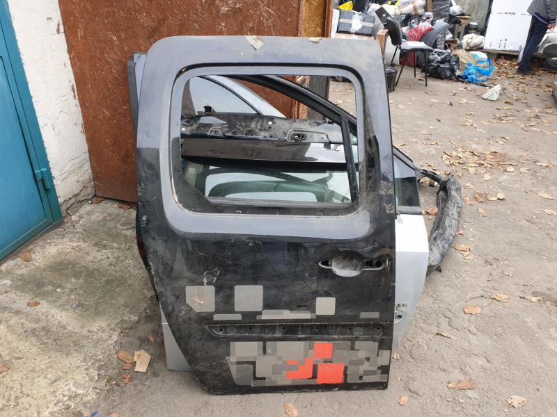 Дверка зсувна права запчастини  Renault kangoo фото