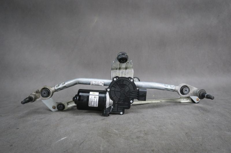 запчастини  Audi q2 фото