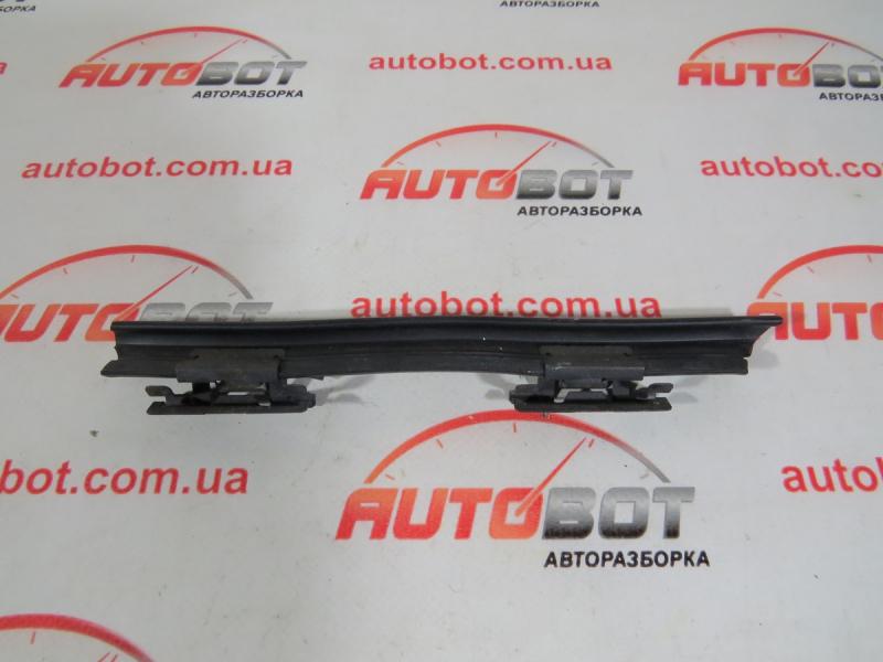 запчастини  Mercedes-benz c-class-w204 фото