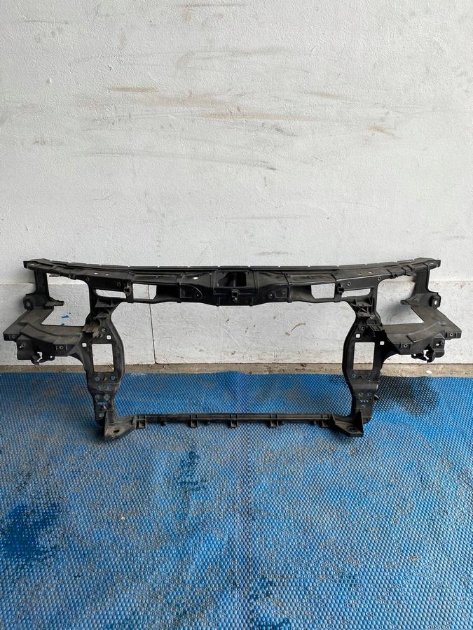 запчастини  Audi a84h фото