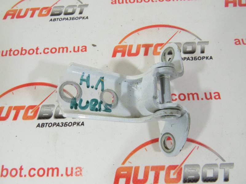 запчастини  Toyota auris-e180 фото